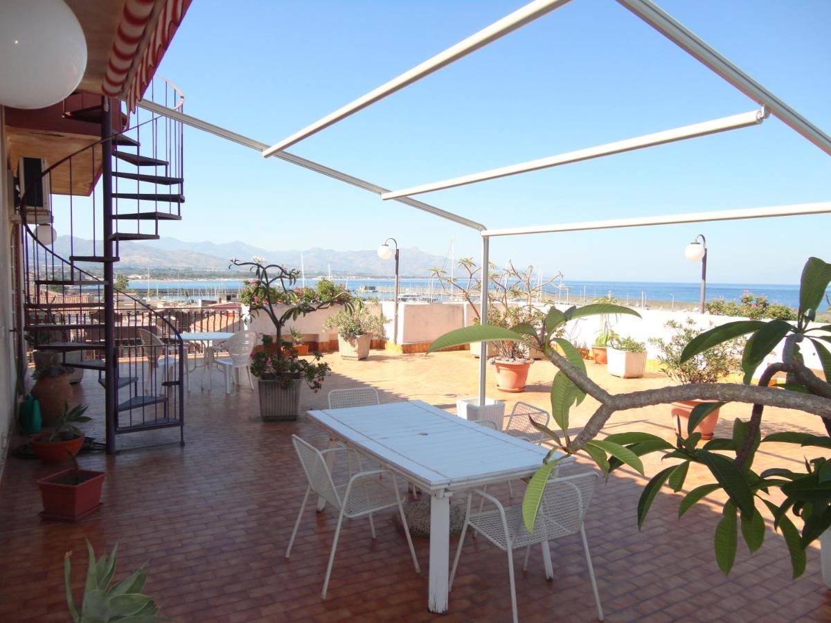 Casa Delle Pomelie - Taormina & Etna Panoramic Views Apartment Riposto Bagian luar foto